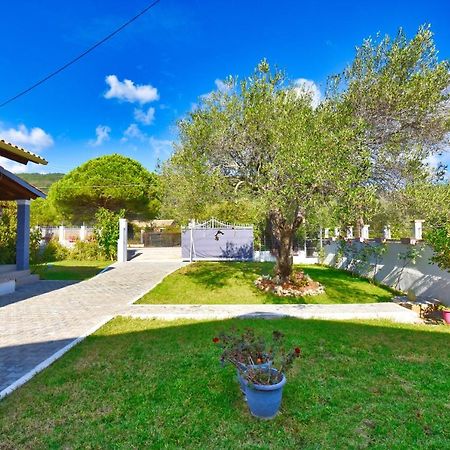 Ninas Cottage Linia Екстер'єр фото