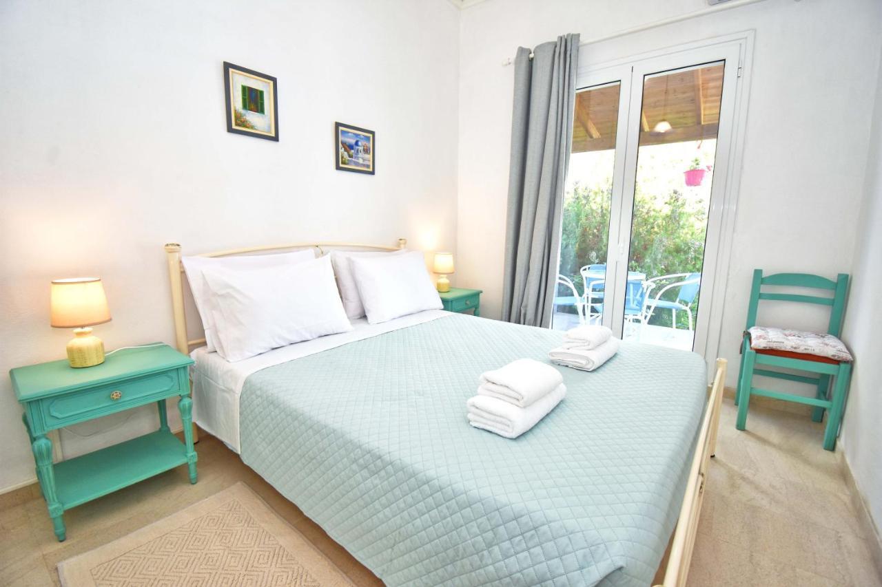Ninas Cottage Linia Екстер'єр фото